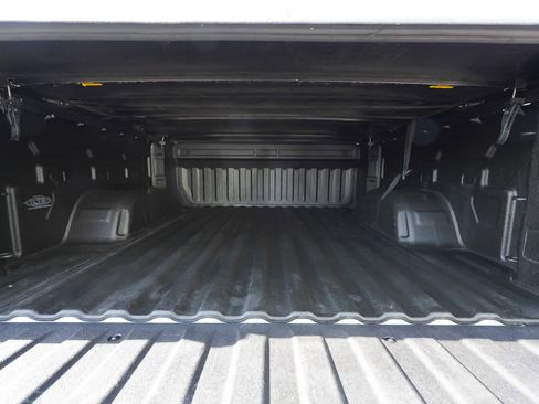 Used 2021 Chevrolet Silverado 1500 LT image 46