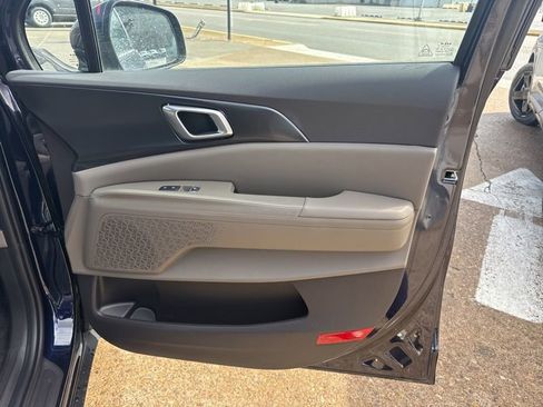 New 2026 Kia Carnival LX image 19