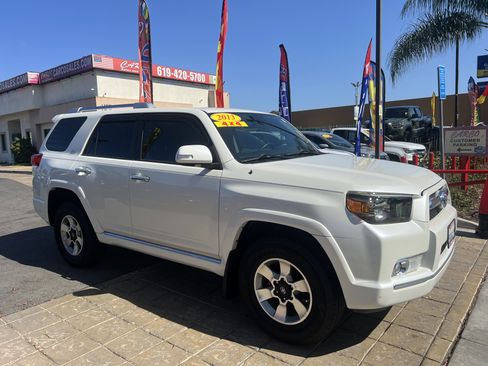 Used 2013 Toyota 4Runner SR5 w/ Convenience Pkg image 10
