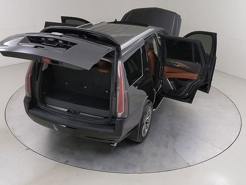 Used 2019 Cadillac Escalade Premium Luxury w/ Escalade Sport Edition AWD/4WD image 53