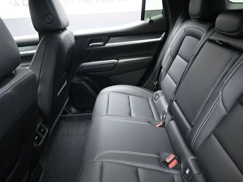 Certified 2026 GMC Terrain Elevation w/ Elevation Premium Package FWD image 23