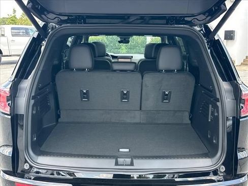 New 2026 GMC Acadia Denali w/ Super Cruise Package FWD image 11