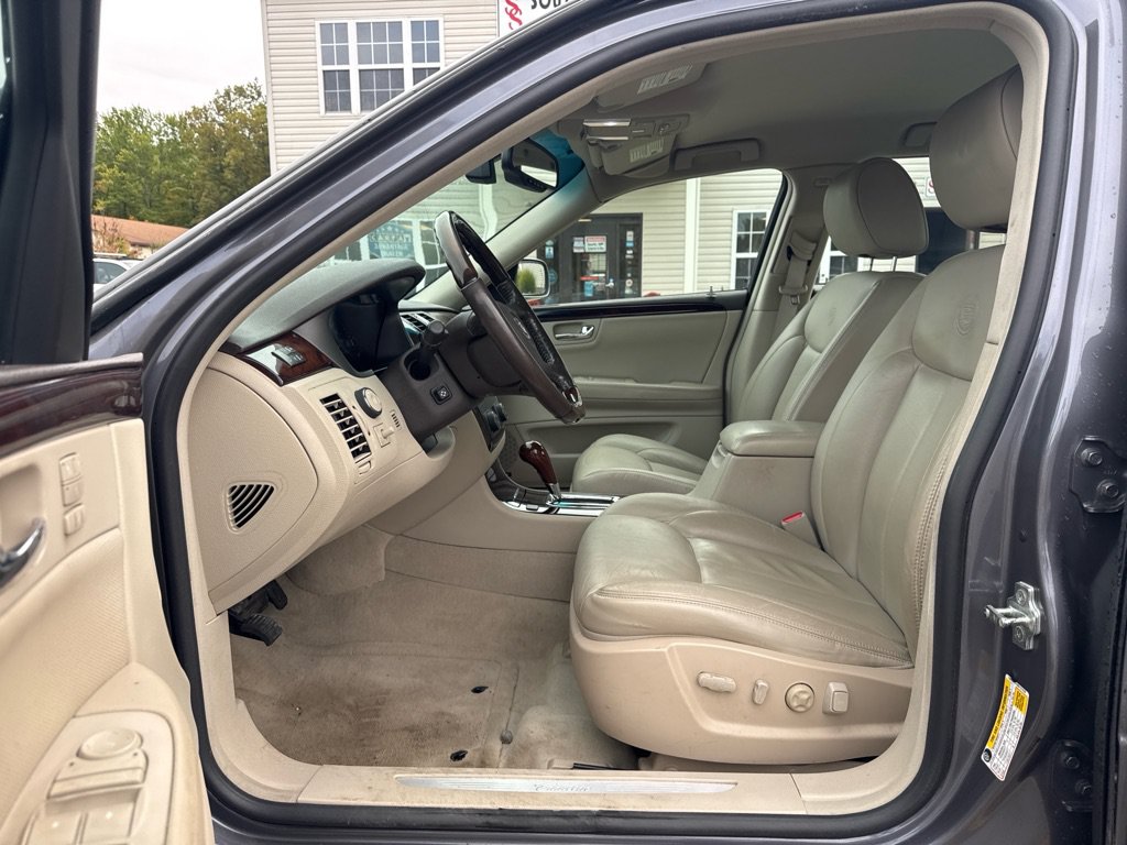 Used 2008 Cadillac DTS FWD image 9