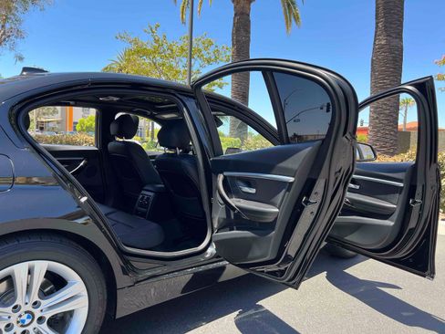 Used 2018 BMW 330i Sedan RWD image 72