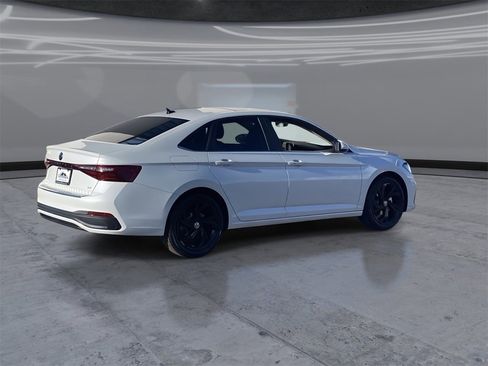 New 2026 Volkswagen Jetta SE image 5