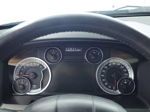 Used 2017 RAM 1500 Laramie w/ Convenience Group AWD/4WD image 25