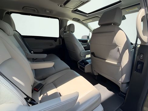 Used 2020 Honda Odyssey Elite image 33