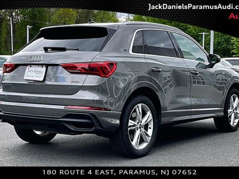 Used 2024 Audi Q3 2.0T Premium AWD/4WD image 2