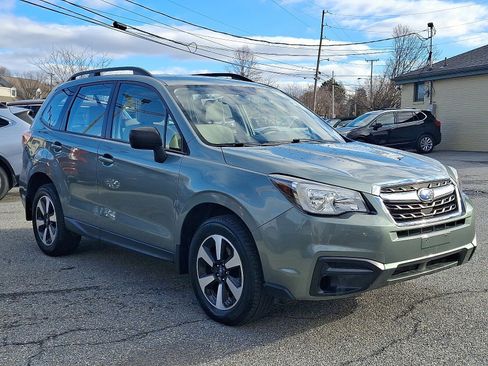 Used 2017 Subaru Forester 2.5i w/ Alloy Wheel Package image 3