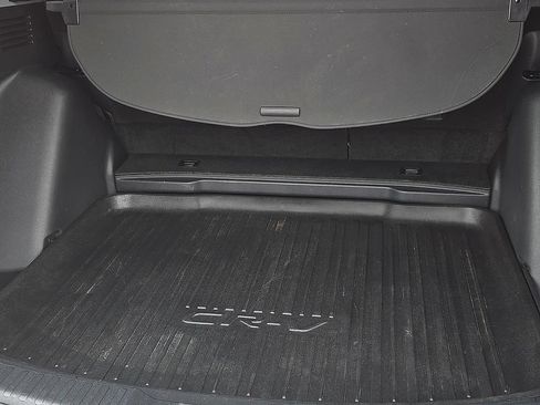Used 2022 Honda CR-V Touring image 9