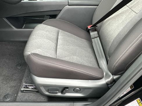 New 2026 Nissan Rogue SV AWD/4WD image 23