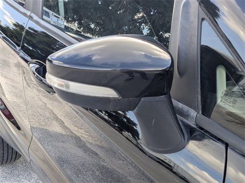 Used 2020 Ford EcoSport SE image 11