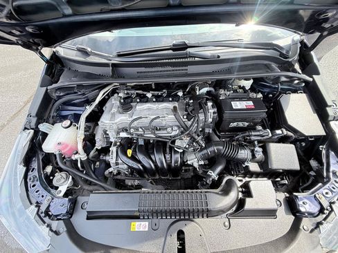 Used 2021 Toyota Corolla LE FWD image 18