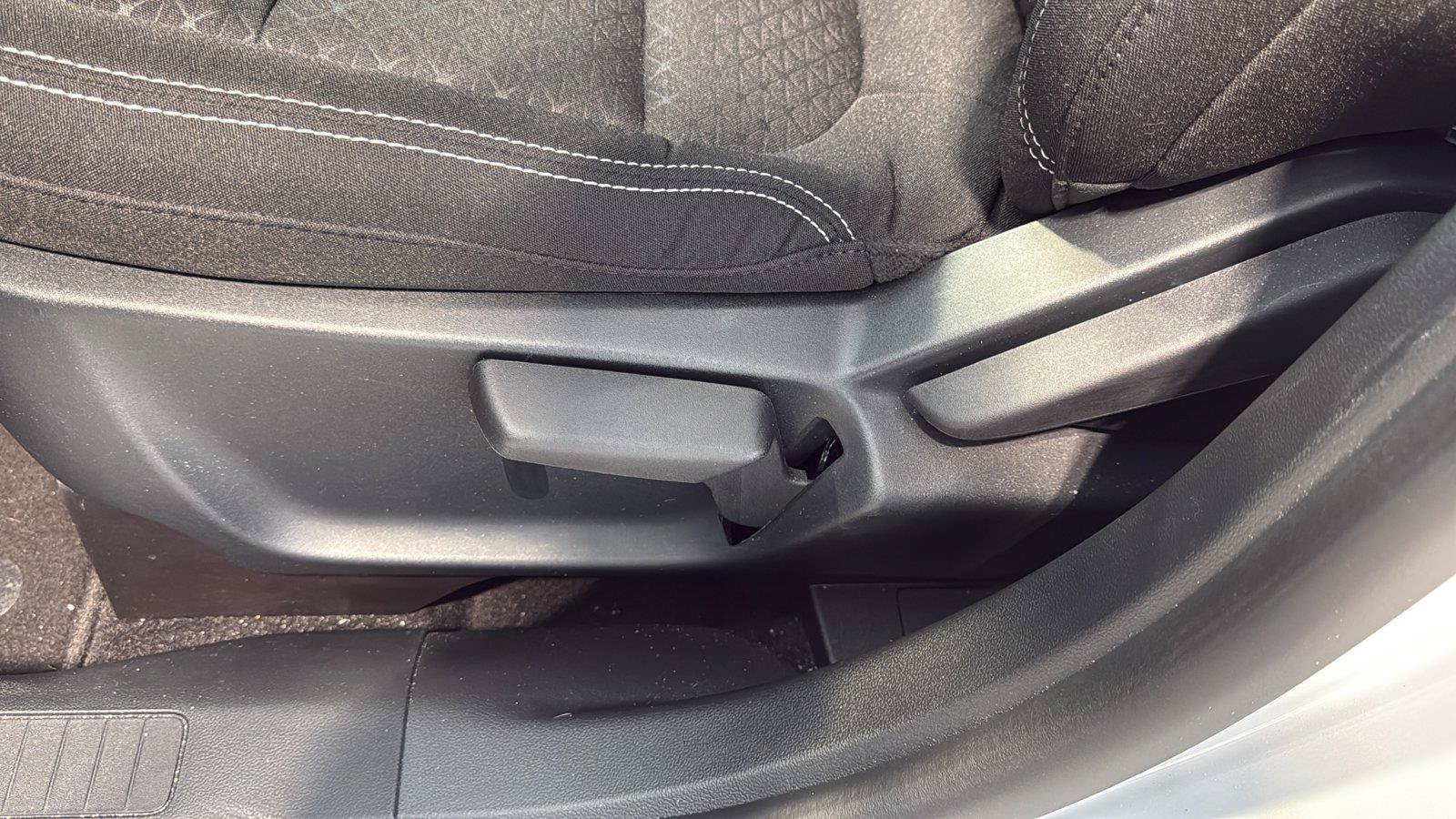 Used 2025 Ford Escape Active w/ Tech Pack #1 AWD/4WD image 20
