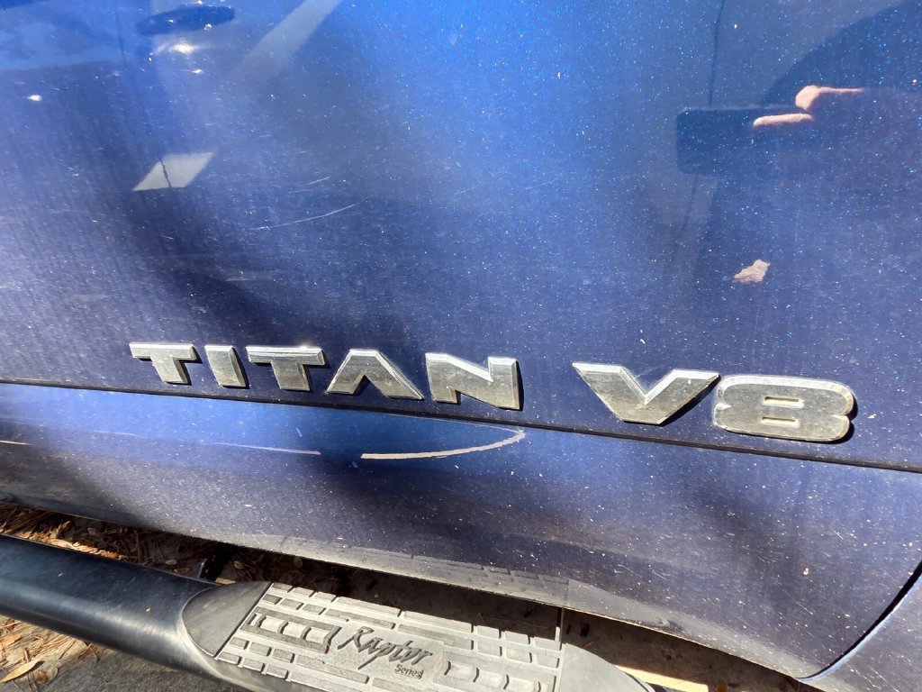 Used 2019 Nissan Titan SV AWD/4WD image 3