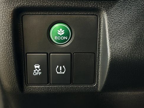 Used 2016 Honda HR-V EX image 29