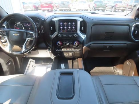 Used 2020 Chevrolet Silverado 2500 LTZ w/ LTZ Plus Package AWD/4WD image 28