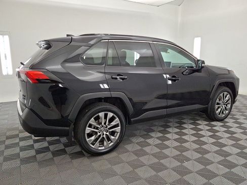 Certified 2023 Toyota RAV4 XLE Premium AWD/4WD image 18