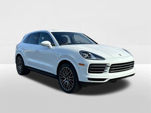 Used 2023 Porsche Cayenne image 5
