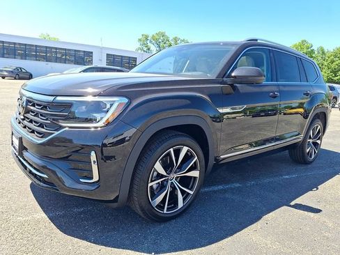 New 2026 Volkswagen Atlas SEL Premium R-Line AWD/4WD image 2