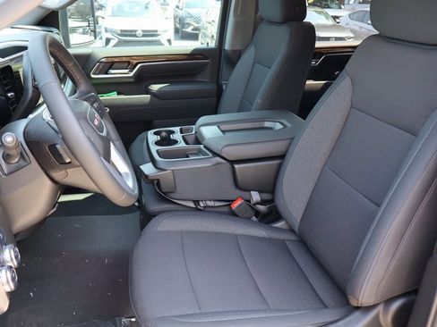 New 2025 GMC Sierra 2500 SLE w/ Preferred Package image 10