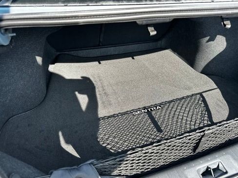 New 2025 Nissan Sentra SR w/ Midnight Edition image 12