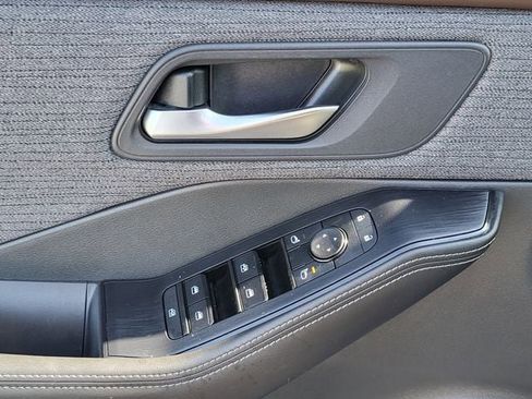 Certified 2022 Nissan Rogue SV AWD/4WD image 5