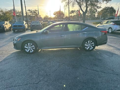 Certified 2025 Nissan Altima 2.5 S image 8