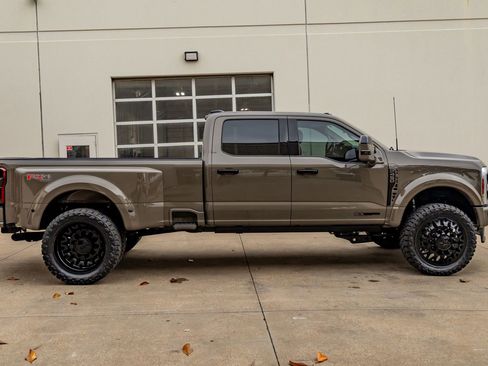 Used 2026 Ford F450 Platinum w/ Platinum Plus Package AWD/4WD image 11