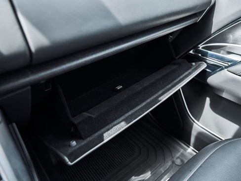 Used 2025 Land Rover Range Rover SE AWD/4WD image 74