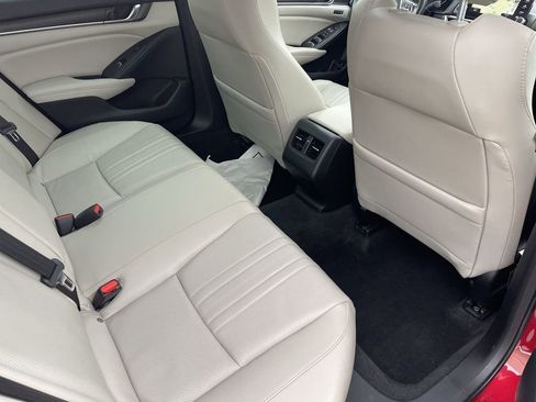 Used 2020 Honda Accord Touring image 26