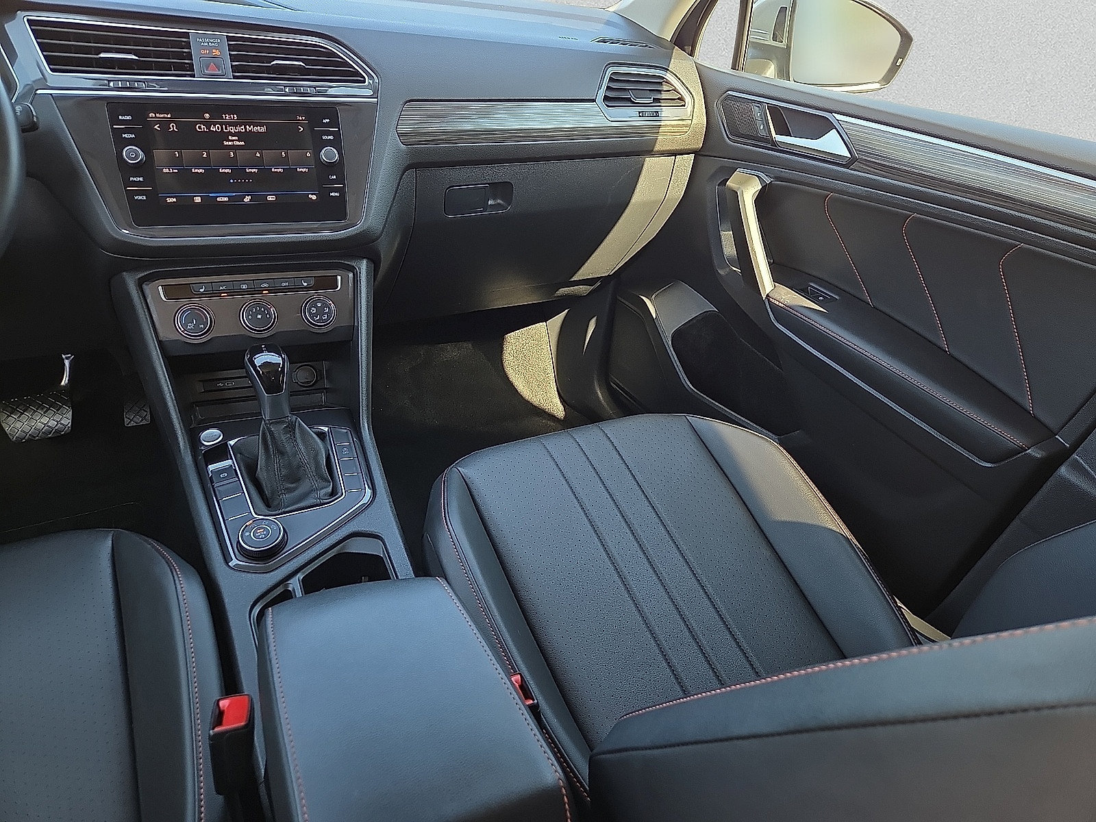 Used 2024 Volkswagen Tiguan Wolfsburg Edition AWD/4WD image 13