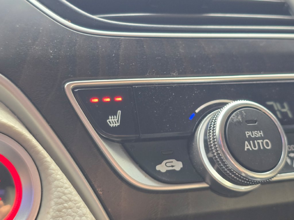 Used 2021 Honda Accord EX-L image 16