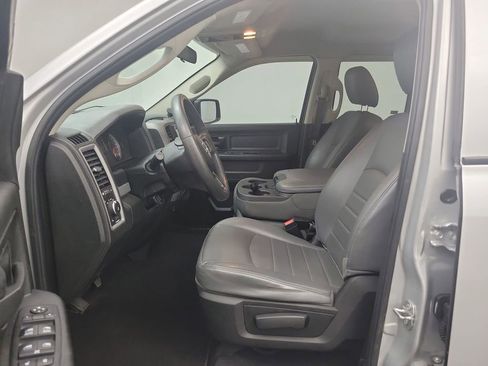 Used 2019 RAM 1500 Express image 4