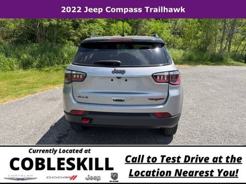 Used 2022 Jeep Compass Trailhawk w/ Trailhawk Convenience Group AWD/4WD image 5