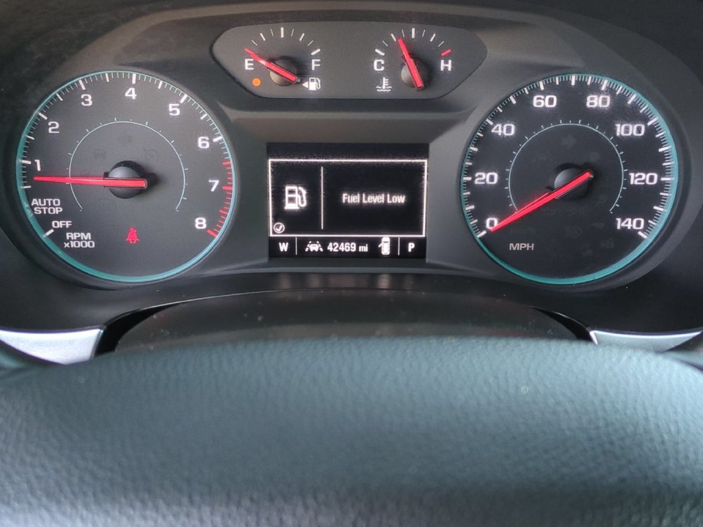 Used 2023 Chevrolet Traverse LT FWD image 14