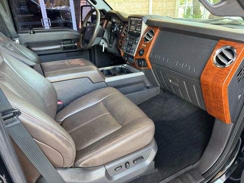 Used 2016 Ford F350 King Ranch w/ King Ranch w/Chrome Package image 28