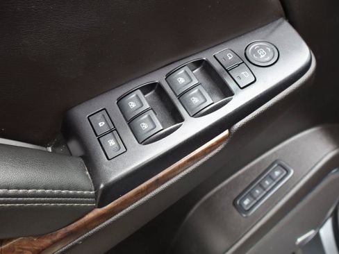 Used 2018 Chevrolet Tahoe LT RWD image 26