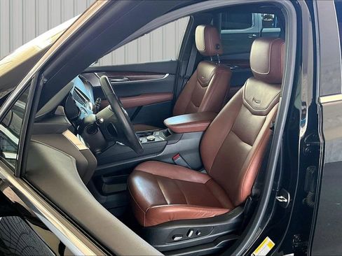Used 2023 Cadillac XT5 Premium Luxury w/ Technology Package FWD image 15