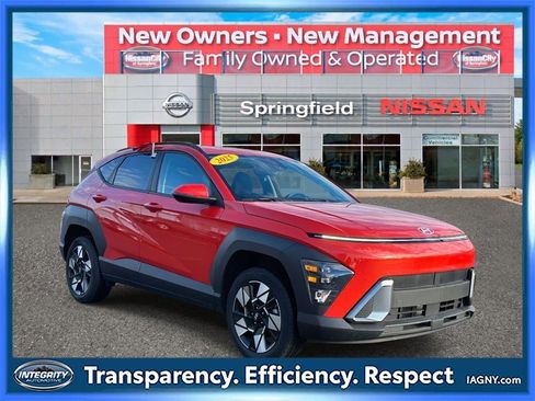 Used 2025 Hyundai Kona SEL image 1