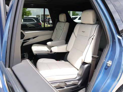 Used 2026 Cadillac Escalade Sport RWD image 30