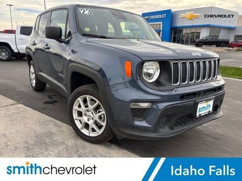 Used 2023 Jeep Renegade Latitude image 1