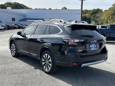 Used 2025 Subaru Outback Touring image 5