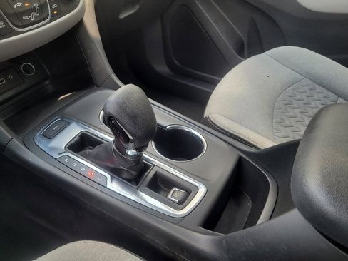 Used 2022 Chevrolet Equinox LT image 26