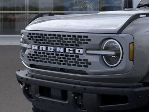 New 2026 Ford Bronco Badlands image 19