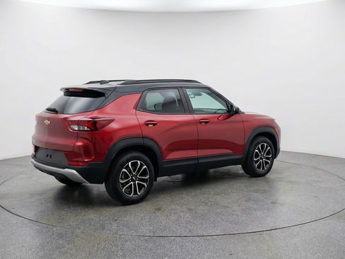 Used 2025 Chevrolet TrailBlazer LT image 9