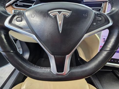 Used 2017 Tesla Model S 90D image 22