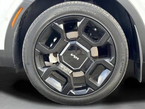 Certified 2024 Kia Sorento SX AWD/4WD image 32