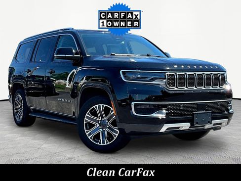 Used 2022 Jeep Wagoneer Series III AWD/4WD image 3