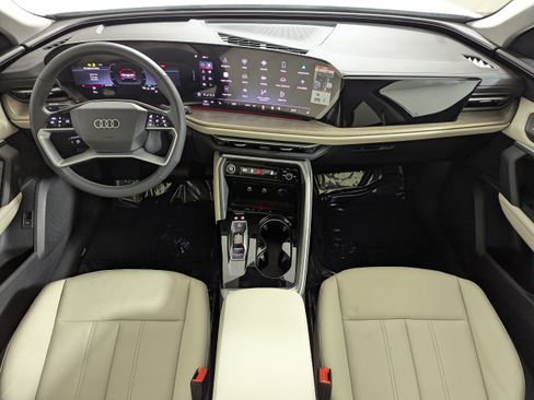 New 2025 Audi Q5 Premium image 10